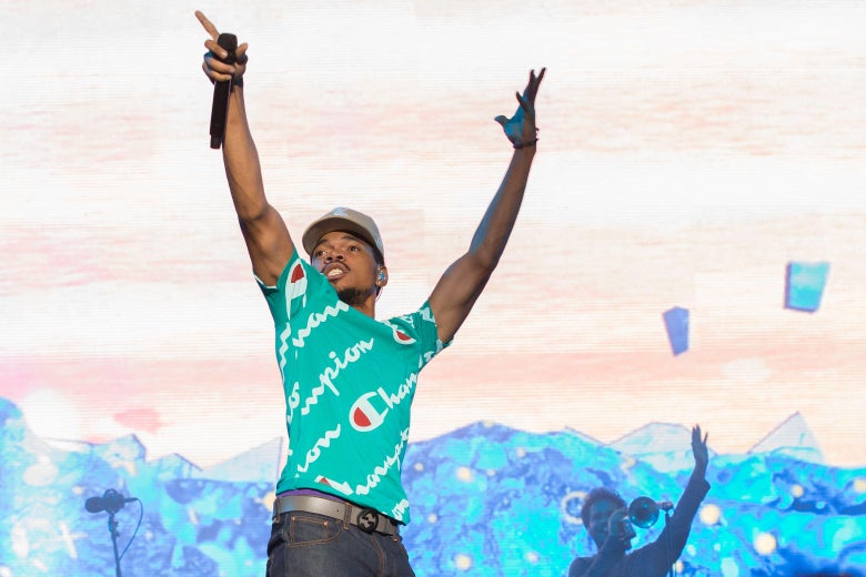 Chance the Rapper performs in concert on the second day of week two of the Austin City Limits Music Festival at Zilker Park on October 14, 2017 in Austin, Texas. / AFP PHOTO / SUZANNE CORDEIRO (Photo credit should read SUZANNE CORDEIRO/AFP/Getty Images)